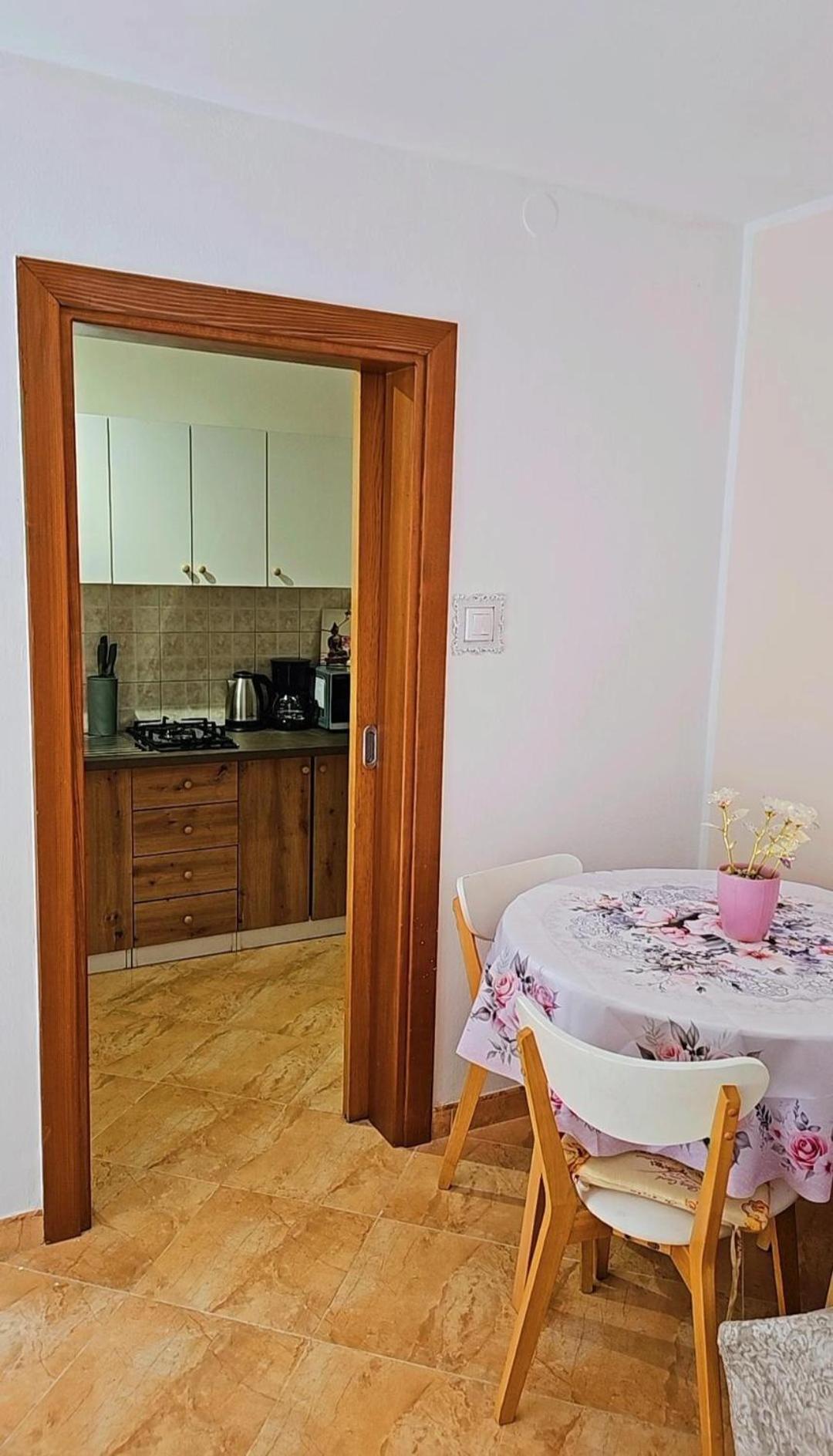 Apartment Miska & Studio Roki Dračevac Eksteriør billede