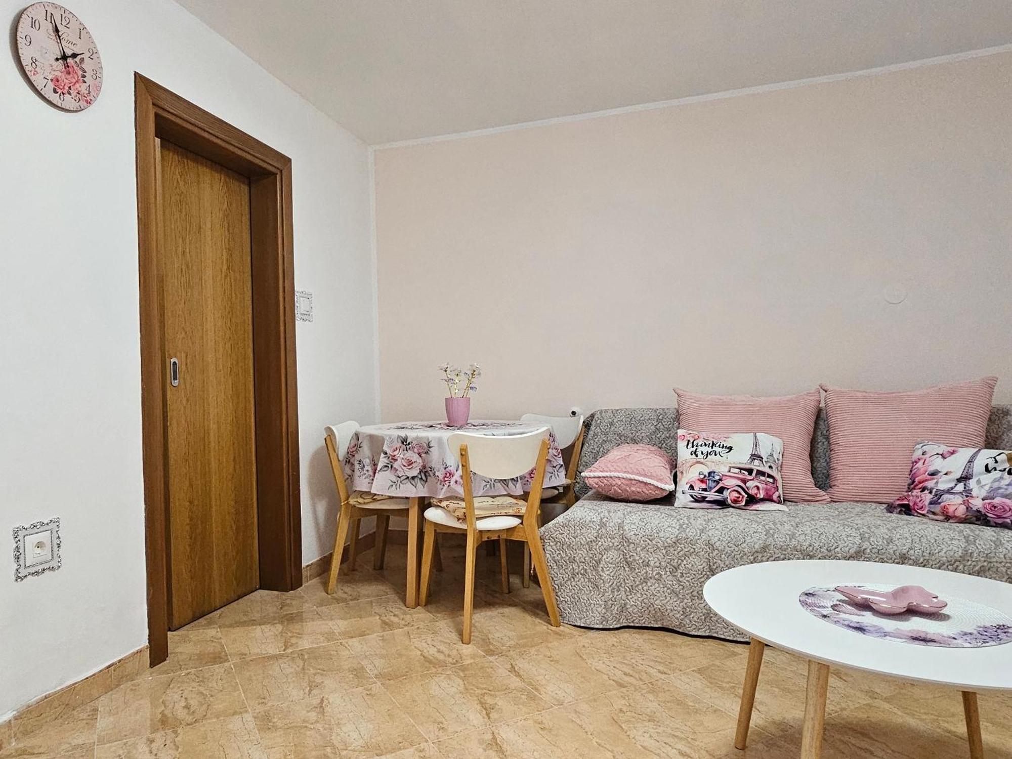 Apartment Miska & Studio Roki Dračevac Eksteriør billede